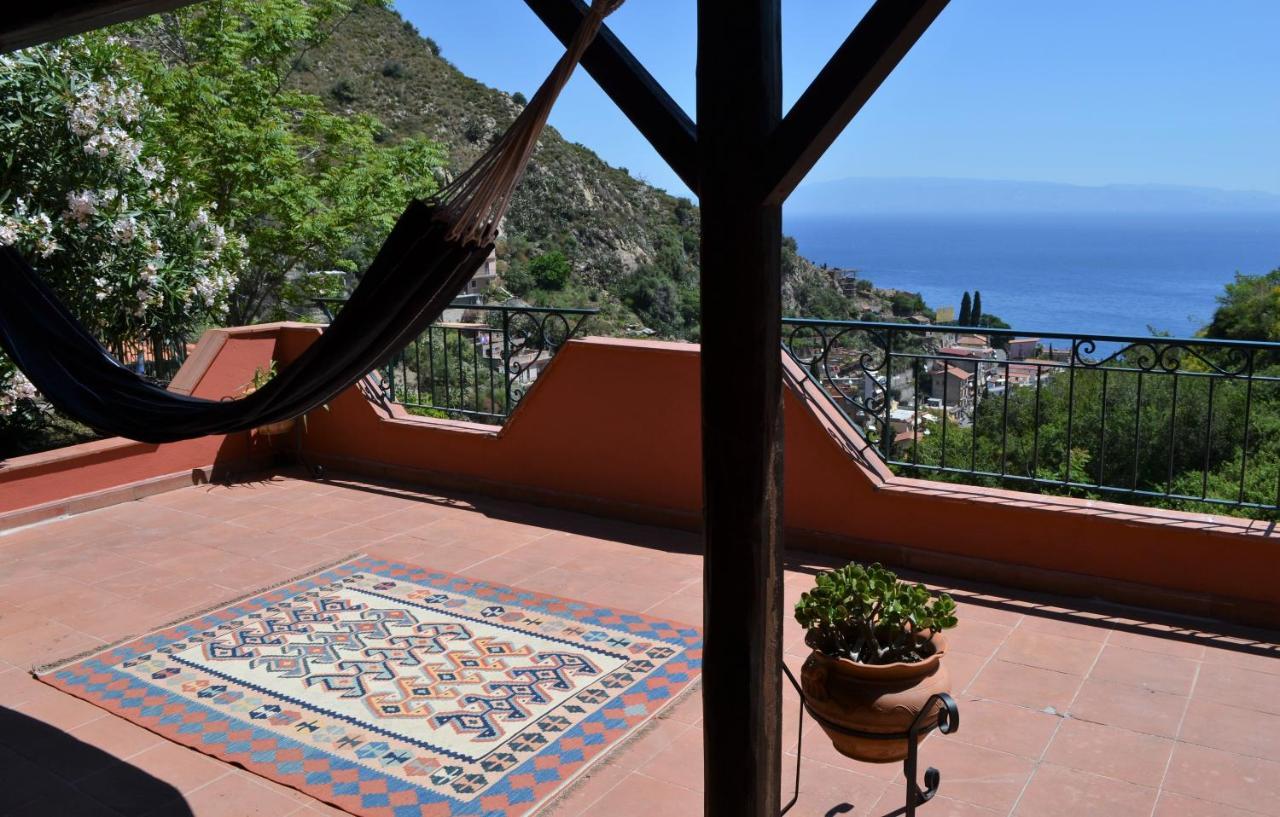 Villa Vittorio - Splendid Panoramic Sea View Terrace Taormina Eksteriør billede
