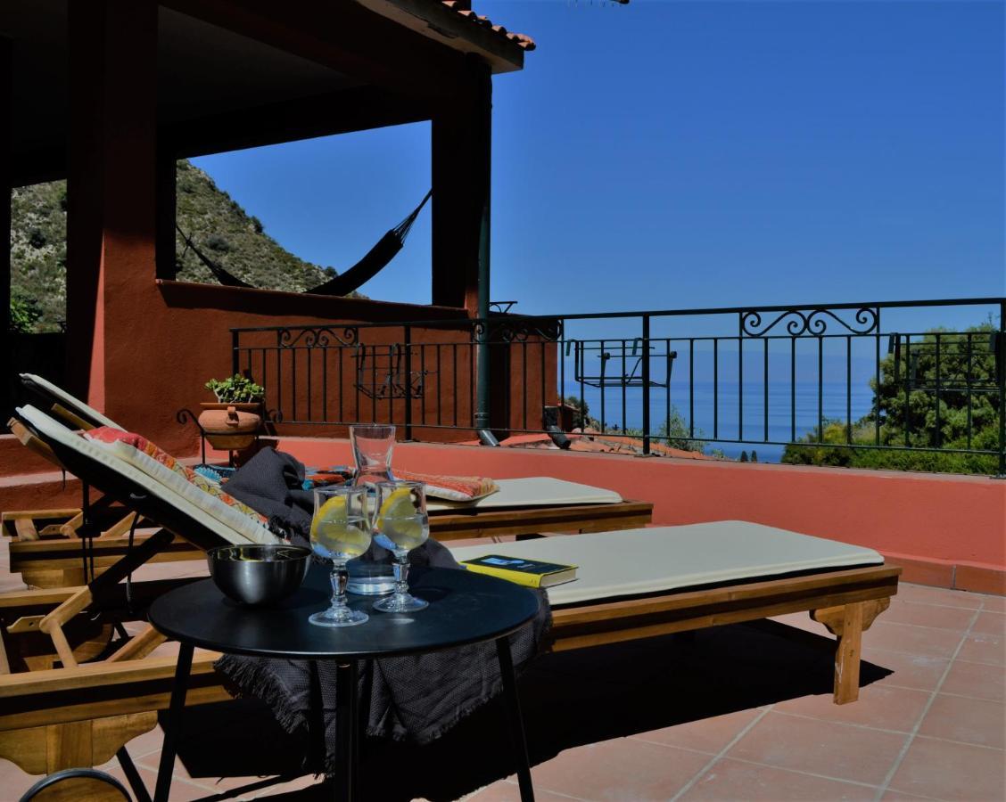 Villa Vittorio - Splendid Panoramic Sea View Terrace Taormina Eksteriør billede